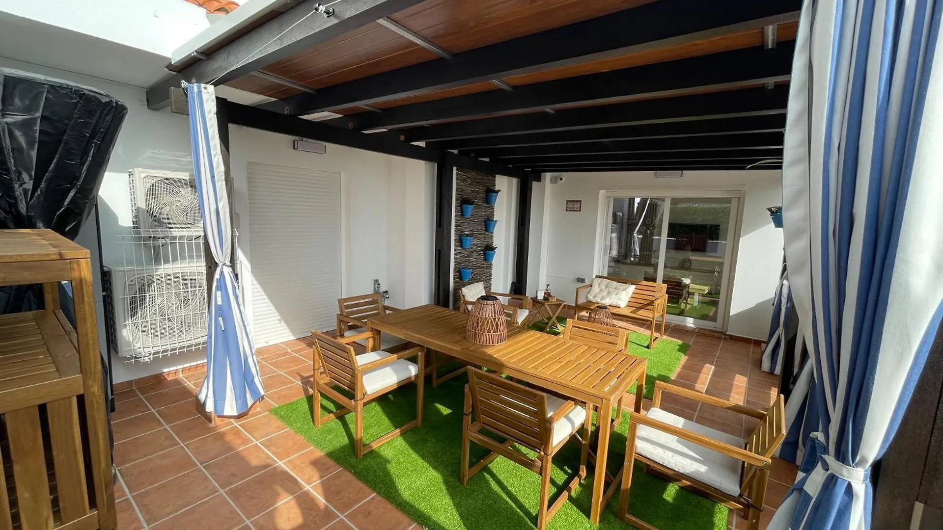 This Spectacular 3-Bedroom Apart Manilva
